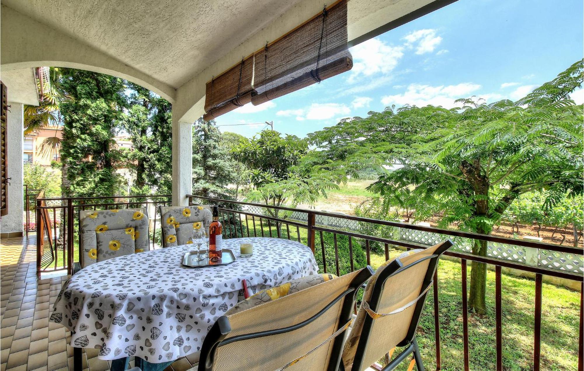 Amazing Apartment In Porec With Wifi Экстерьер фото