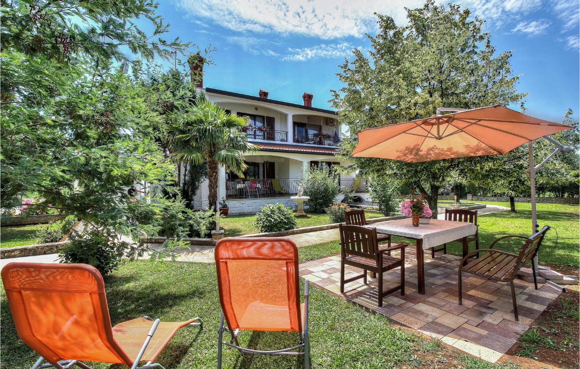 Amazing Apartment In Porec With Wifi Экстерьер фото